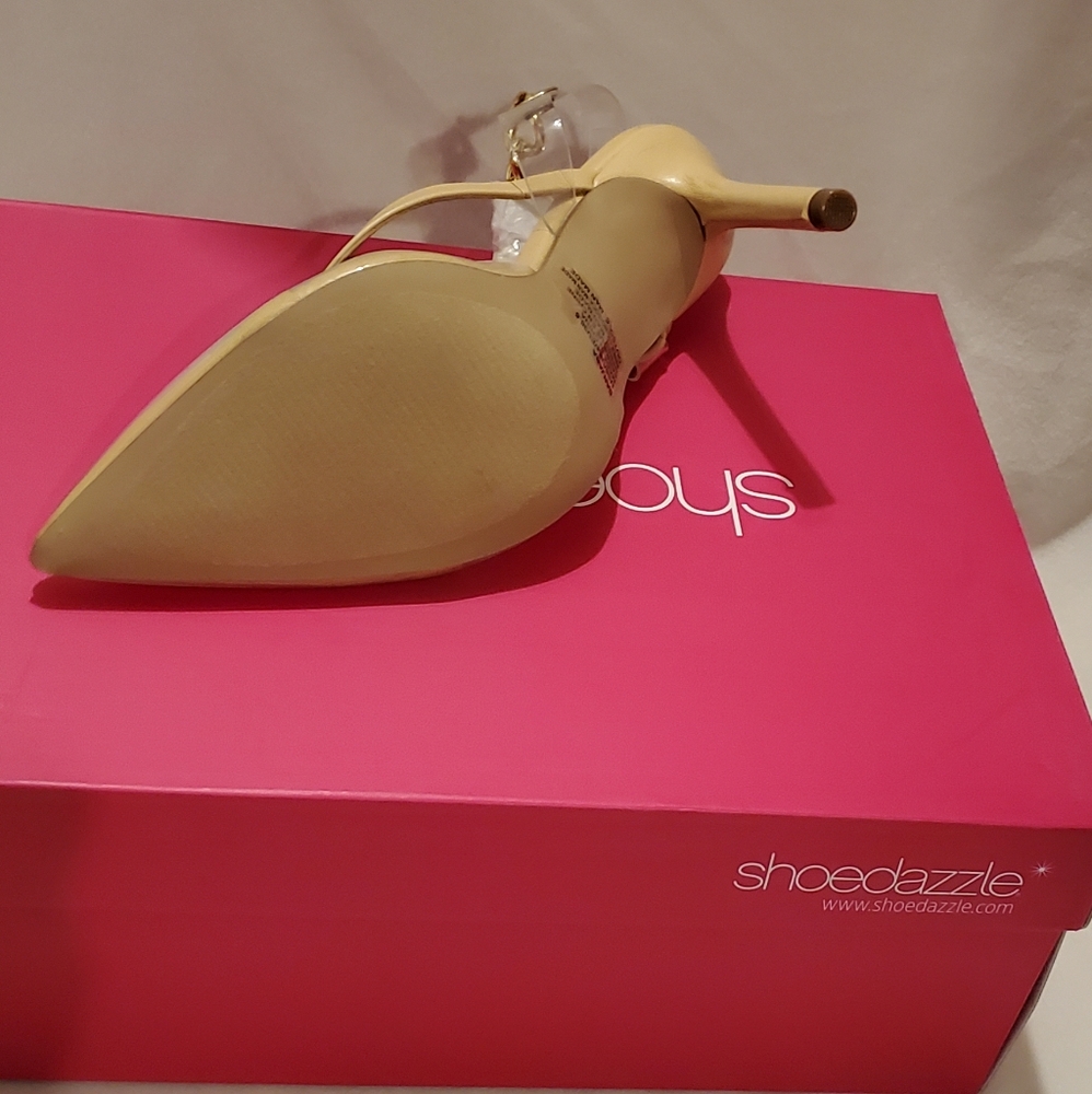 Beige pump - Picture 8 of 8
